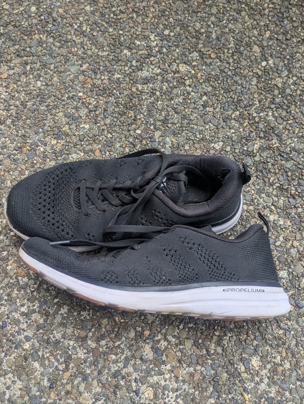 APL Techloom Pro Sneaker
